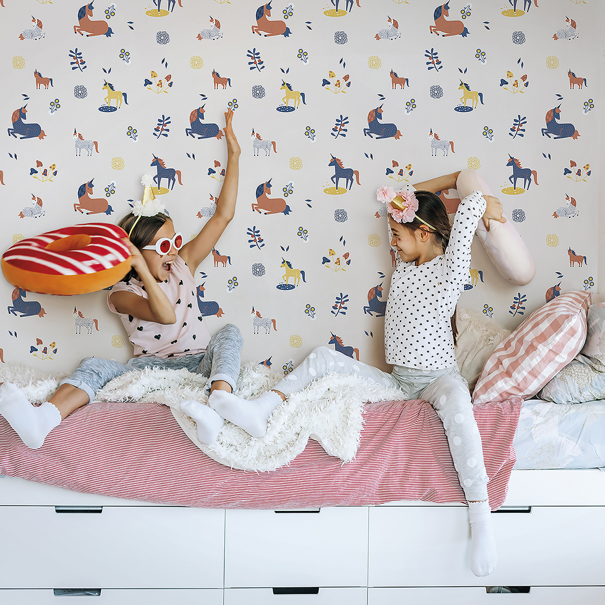Тапет Kids’Walls Бял-Син-Червен 